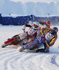 Первый Финал Чемпионата мира по мотогонкам на льду пройдет в Красногорске 31 января – 1 февраля 2015 года.